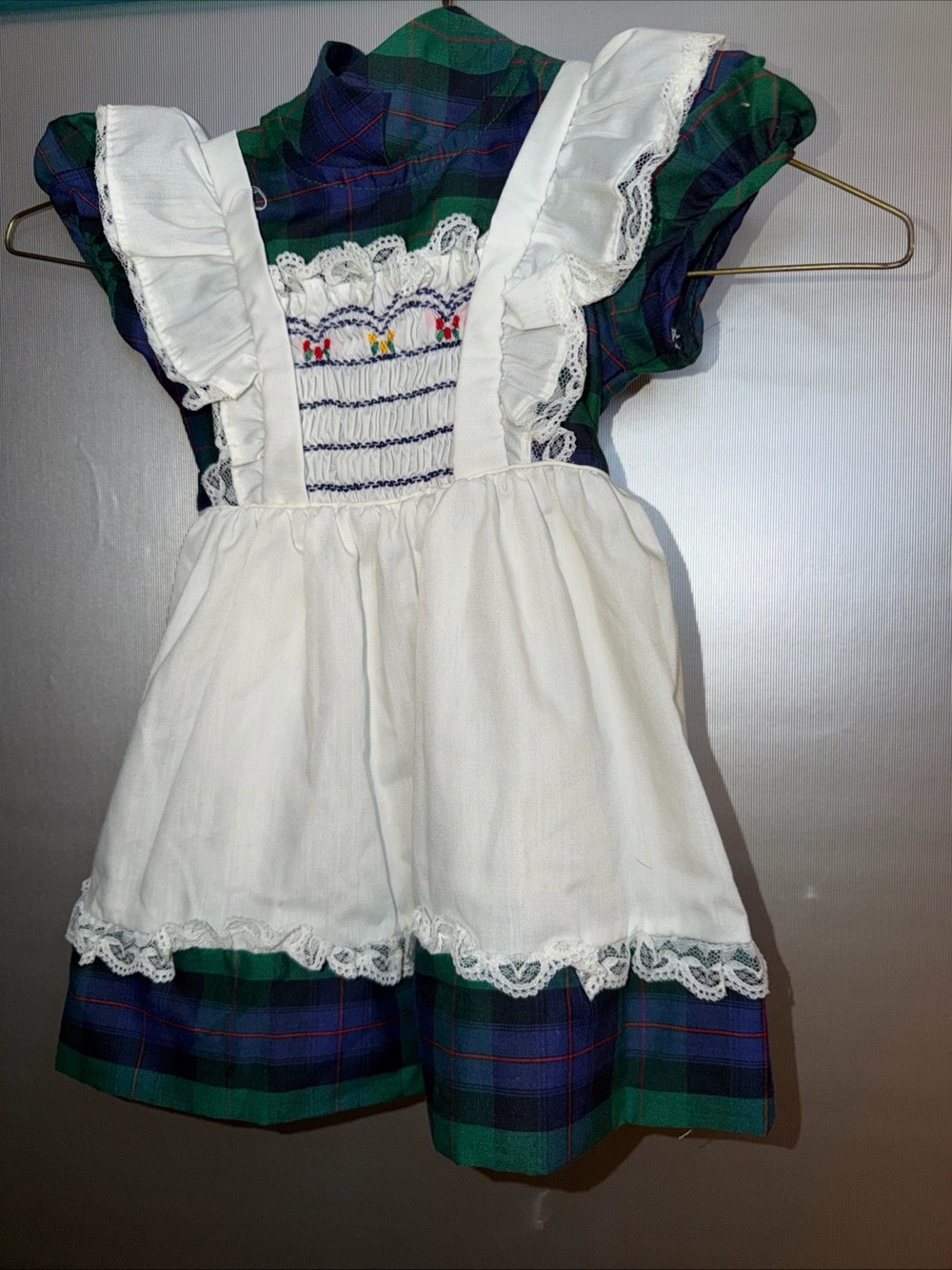 Vintage Winnie the Pooh Dress Sz 2T Apron ruffle Dress